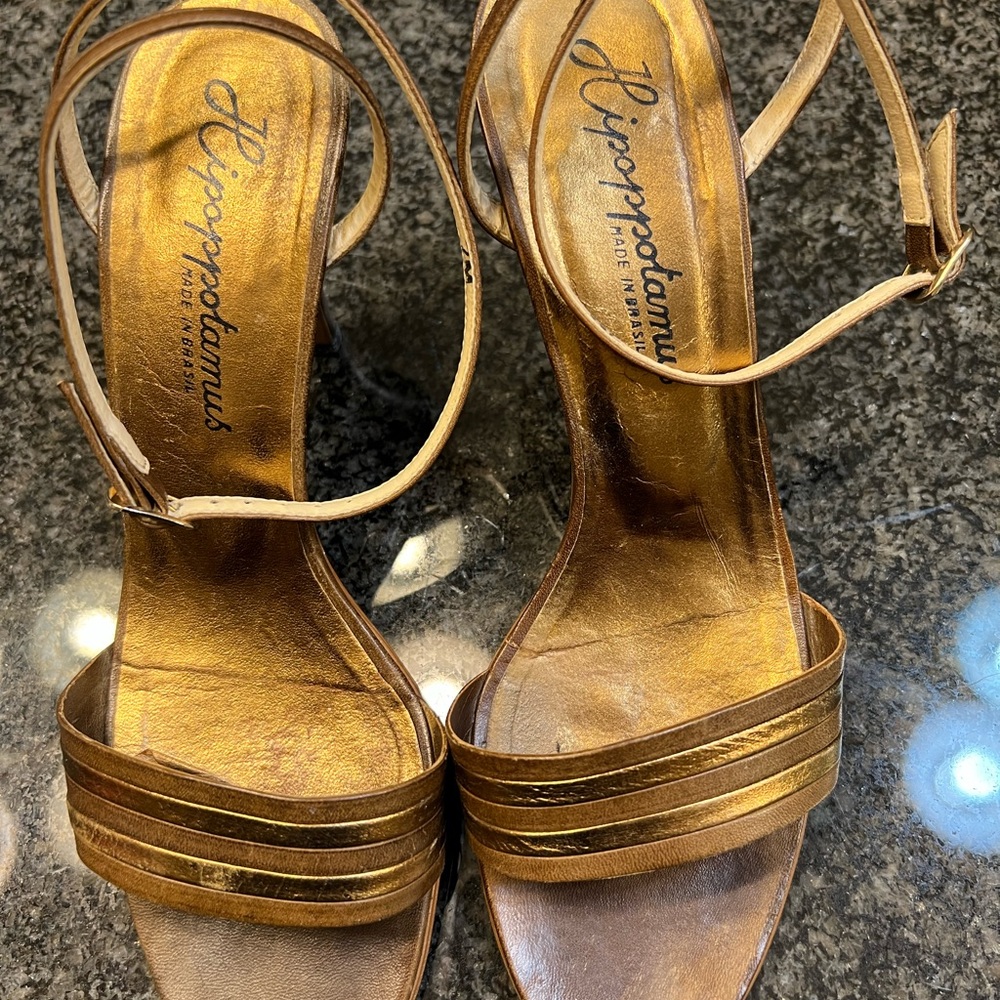 Leather Sandals in gold & khaki , Size 7